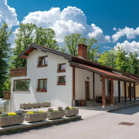 Apartma Tale Апартаменты